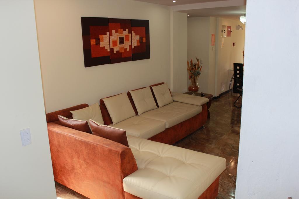 Hotel Las Mercedes Airport-Quito Tababela Rom bilde