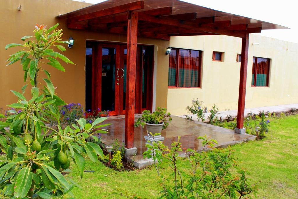 Hotel Las Mercedes Airport-Quito Tababela Eksteriør bilde