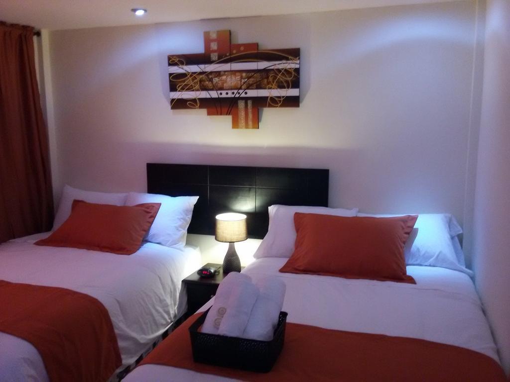 Hotel Las Mercedes Airport-Quito Tababela Rom bilde