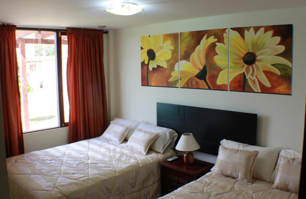 Hotel Las Mercedes Airport-Quito Tababela Eksteriør bilde