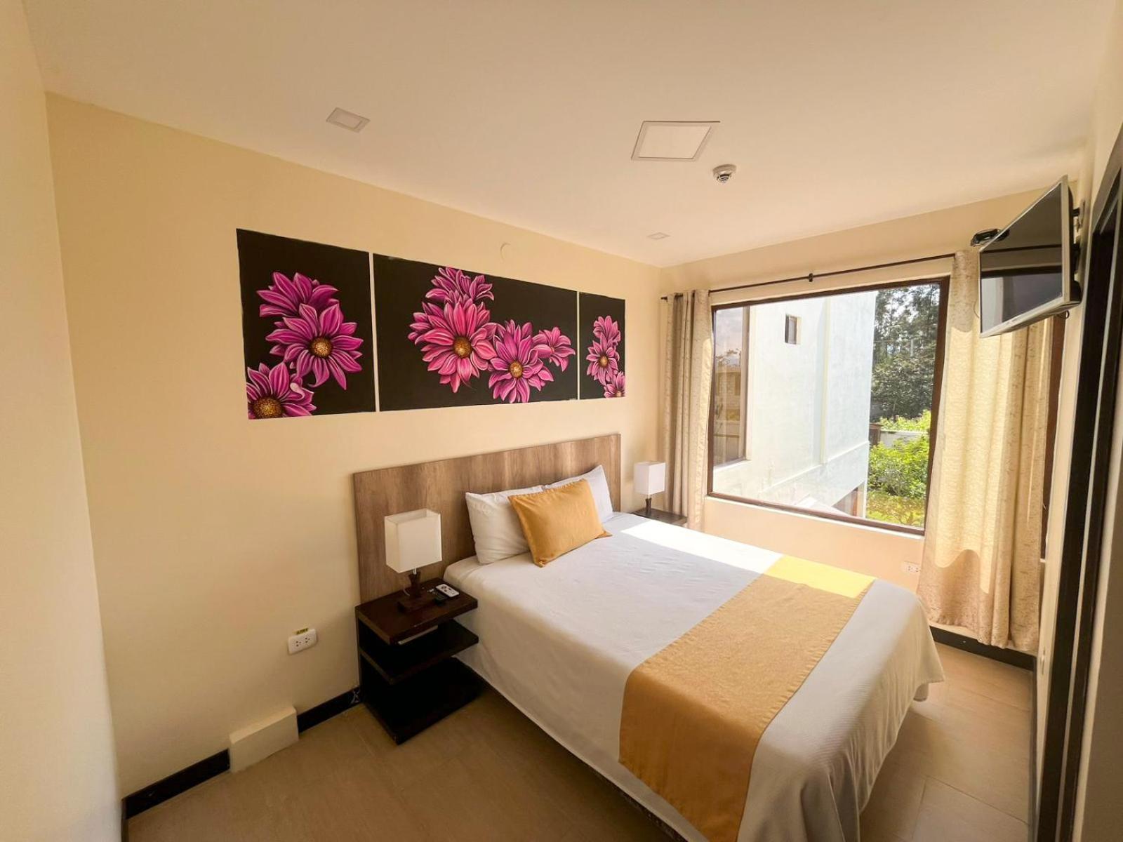 Hotel Las Mercedes Airport-Quito Tababela Eksteriør bilde