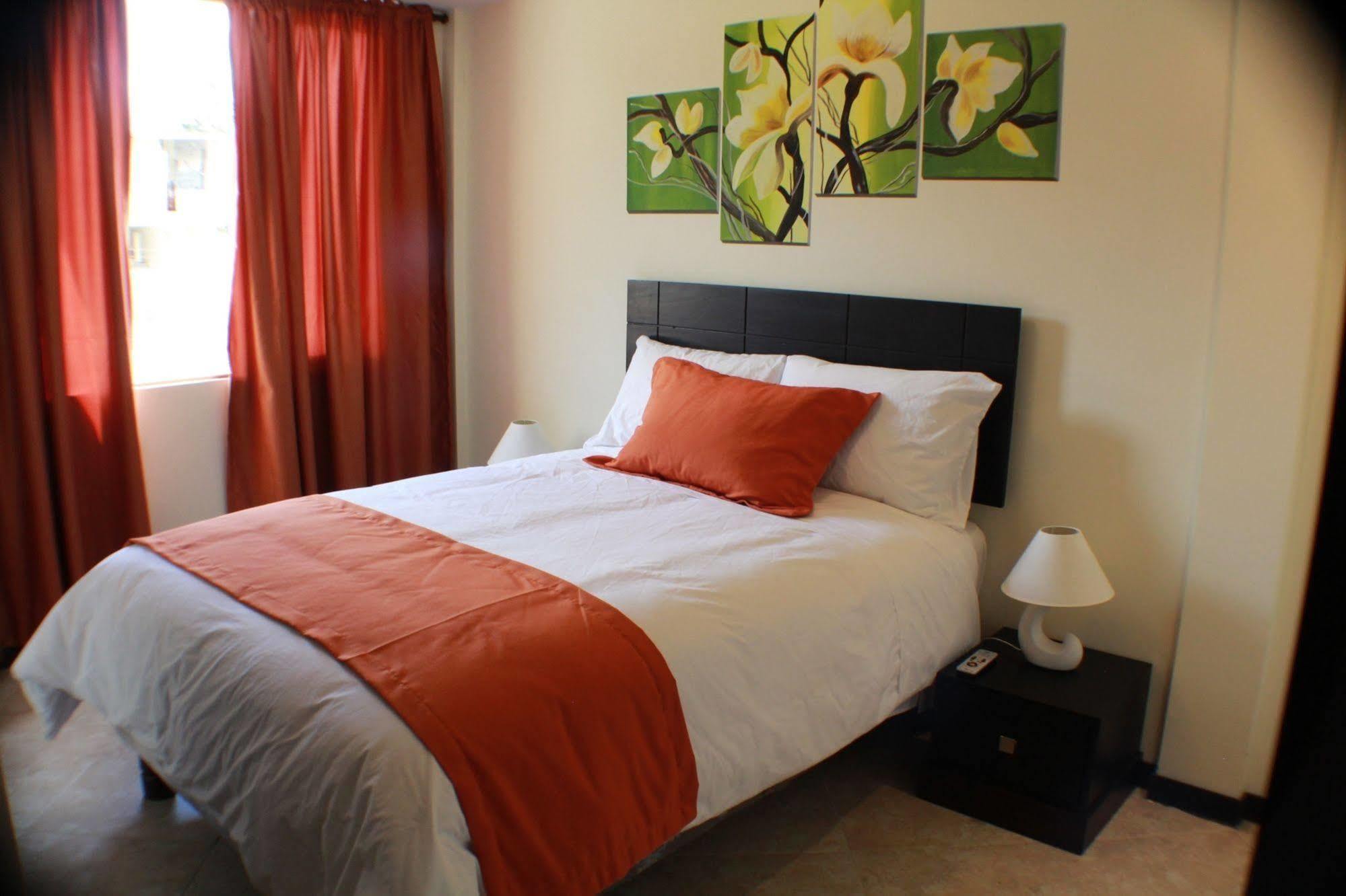 Hotel Las Mercedes Airport-Quito Tababela Eksteriør bilde