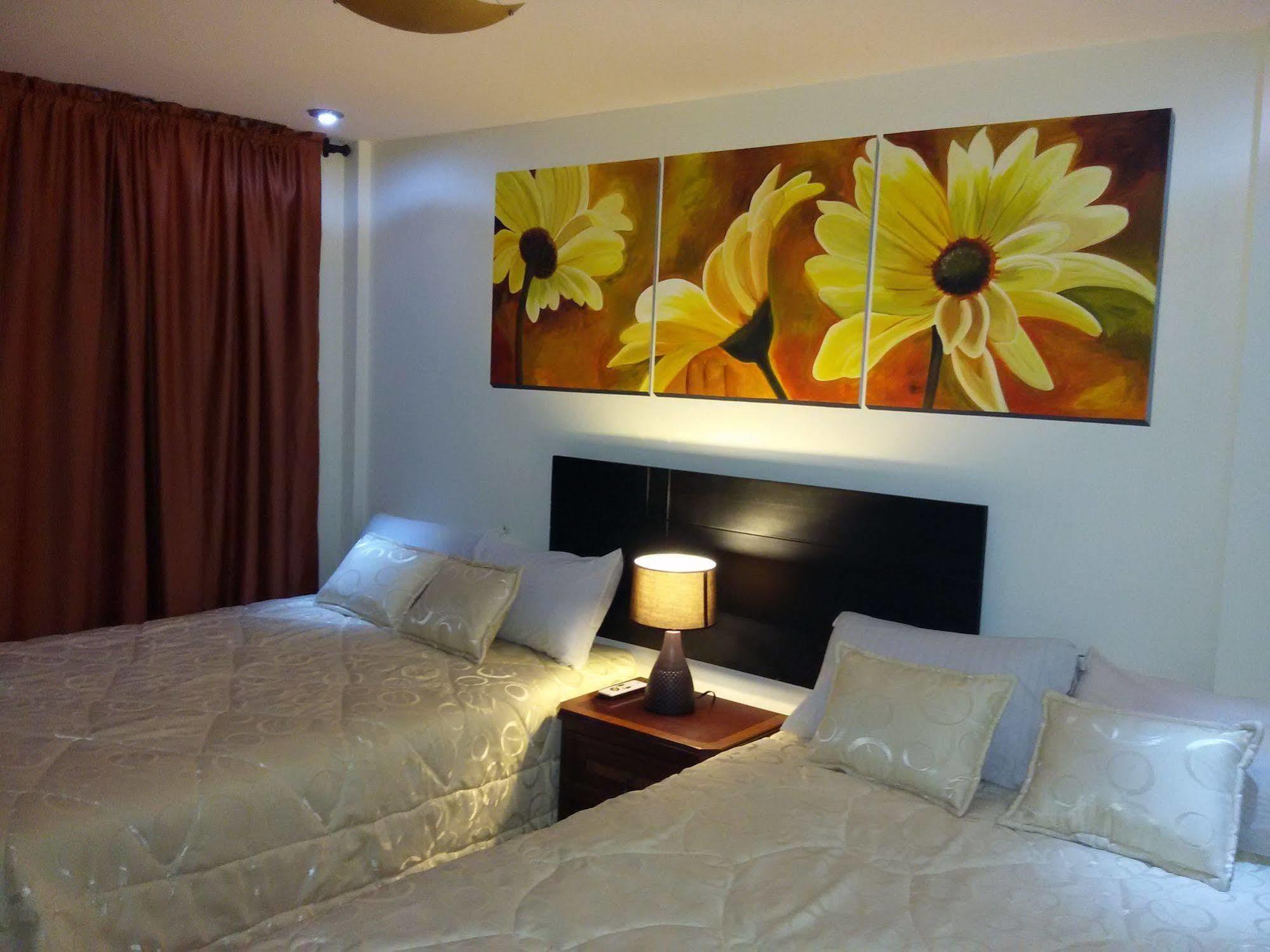 Hotel Las Mercedes Airport-Quito Tababela Eksteriør bilde
