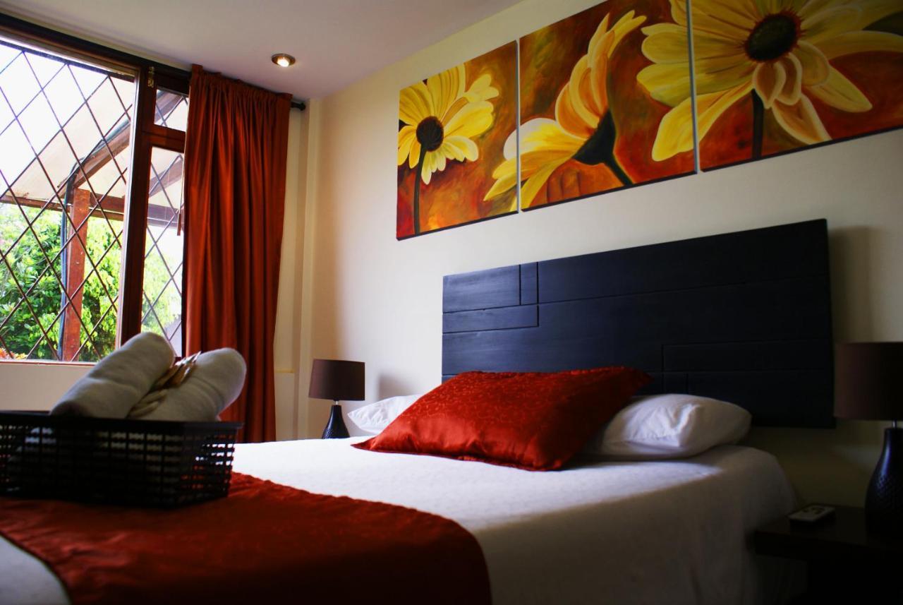 Hotel Las Mercedes Airport-Quito Tababela Eksteriør bilde