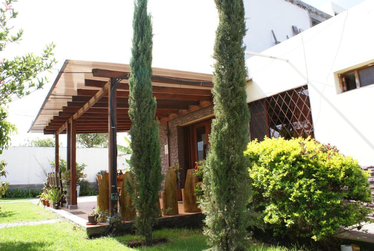Hotel Las Mercedes Airport-Quito Tababela Eksteriør bilde